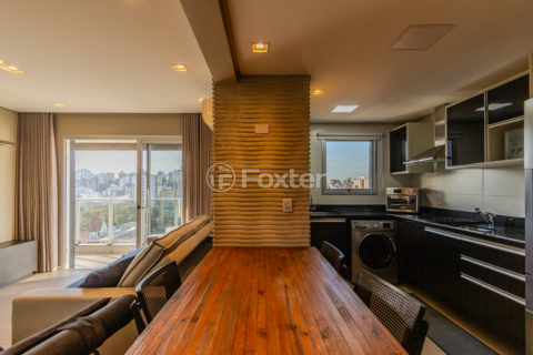 Image 6 - 1015663