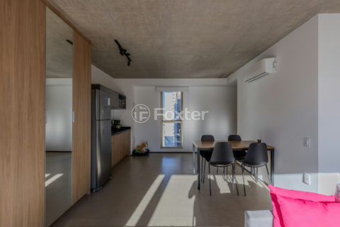 Image 21 - 1015672