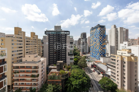 Image 8 - 1015680