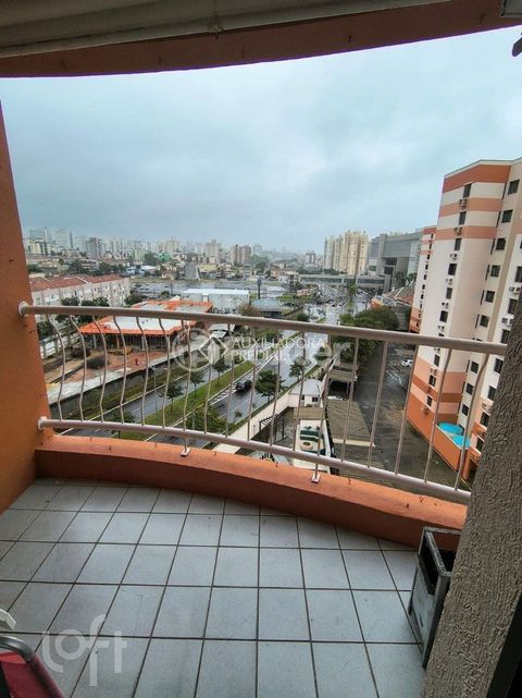 Image 49 - 1015737