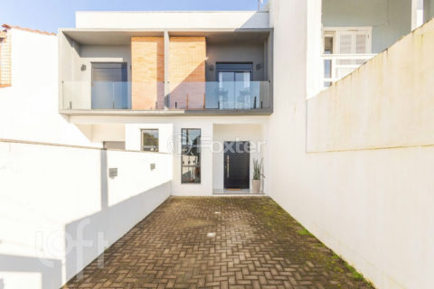 Image 27 - 1015754