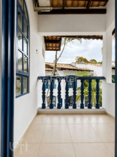 Image 10 - 1015788