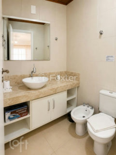 Image 9 - 1015788
