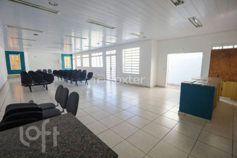 Image 25 - 1015799