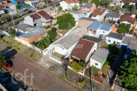 Image 44 - 1015799