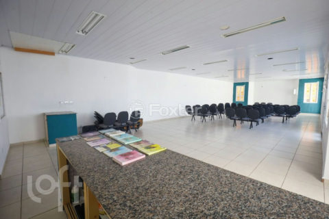 Image 27 - 1015799