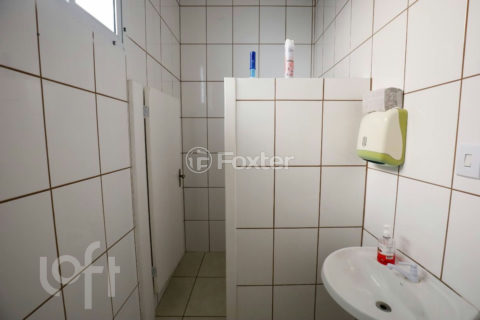 Image 32 - 1015799