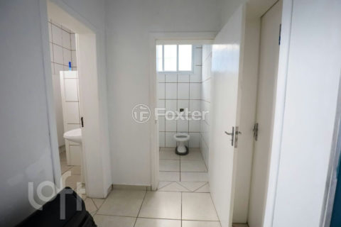 Image 33 - 1015799