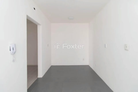 Image 2 - 1015817