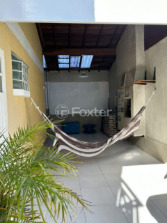 Image 21 - 1015821