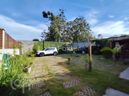 Image 37 - 1015828