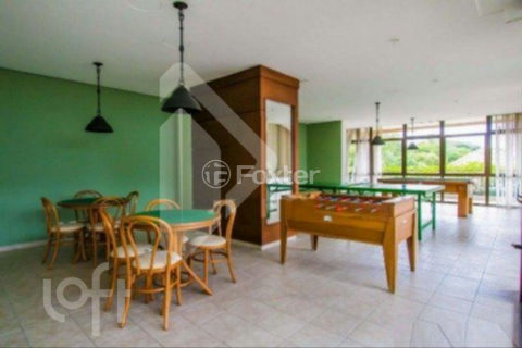 Image 39 - 1015847
