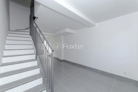 Image 9 - 1015857
