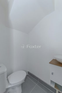 Image 8 - 1015857