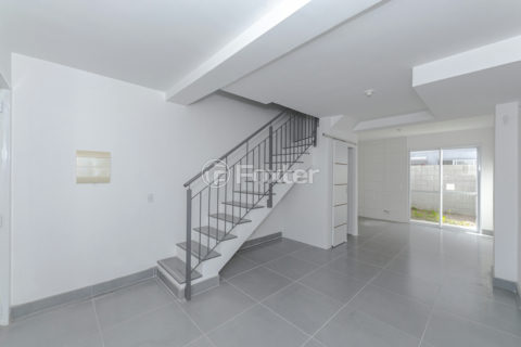 Image 3 - 1015857