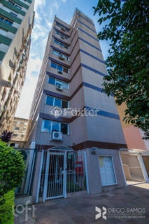 Image 33 - 1015858