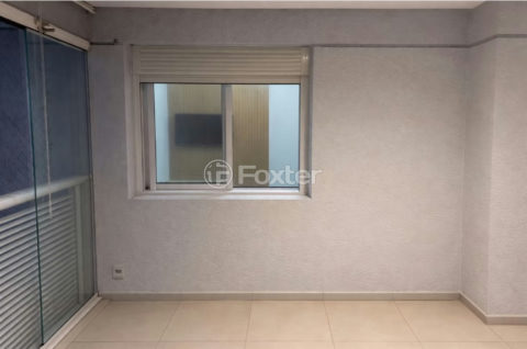 Image 4 - 1015896