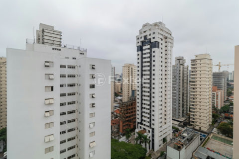Image 15 - 1015900