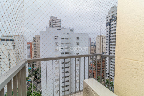 Image 14 - 1015900