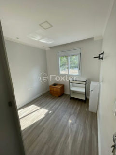 Image 3 - 1015908