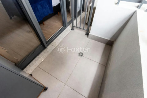 Image 4 - 1015916