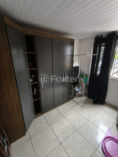 Image 11 - 1015946