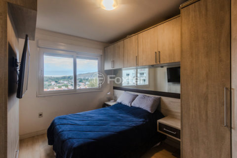 Image 4 - 1015947
