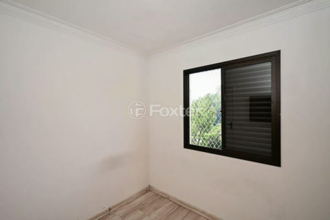 Image 27 - 1015949