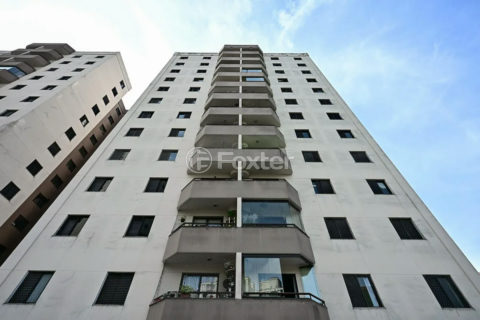 Image 37 - 1015949