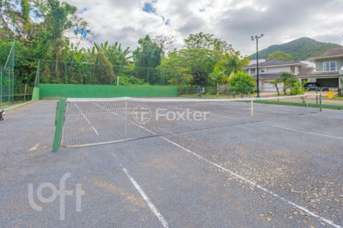 Image 61 - 1015979