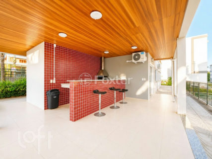 Image 3 - 1015995