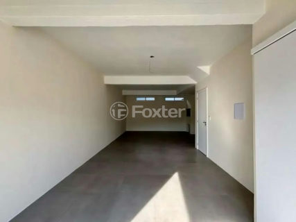 Image 3 - 1015997