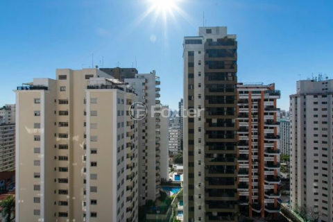Image 8 - 1016025
