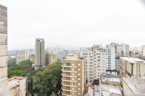 Image 21 - 1016098