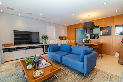 Image 10 - 1016117