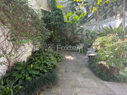 Image 21 - 1016211