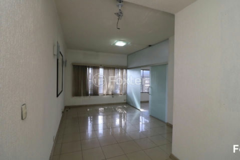 Image 4 - 1016272