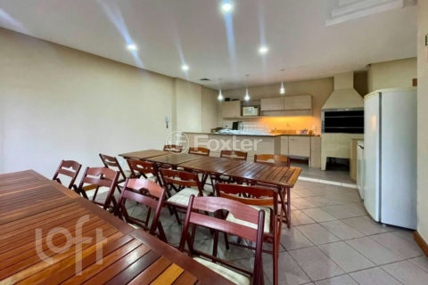 Image 38 - 1016276
