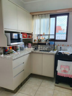 Image 6 - 1016287