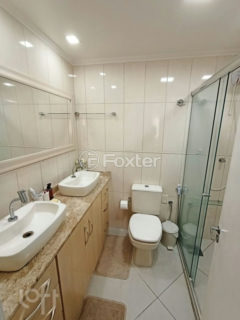 Image 9 - 1016300