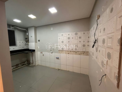 Image 3 - 1016306