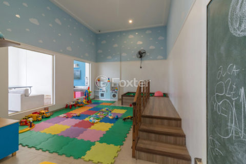 Image 19 - 1016349