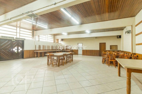 Image 37 - 1016371