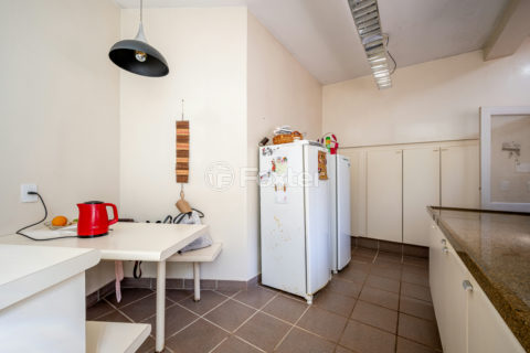 Image 75 - 1016396