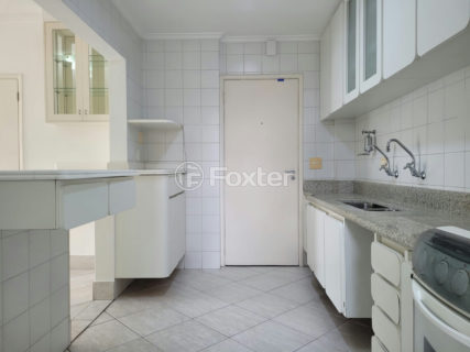 Image 32 - 1016398