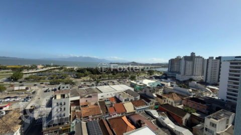 Image 17 - 1016441