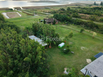 Image 32 - 1016482