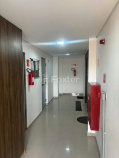 Image 37 - 1016495