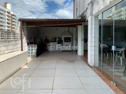 Image 23 - 1016525