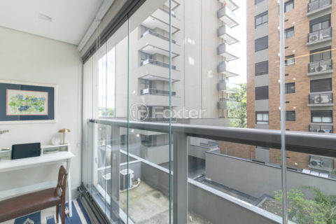 Image 8 - 1016585
